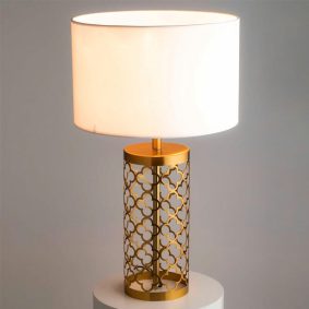 Đèn bàn để tab đầu giường NV105